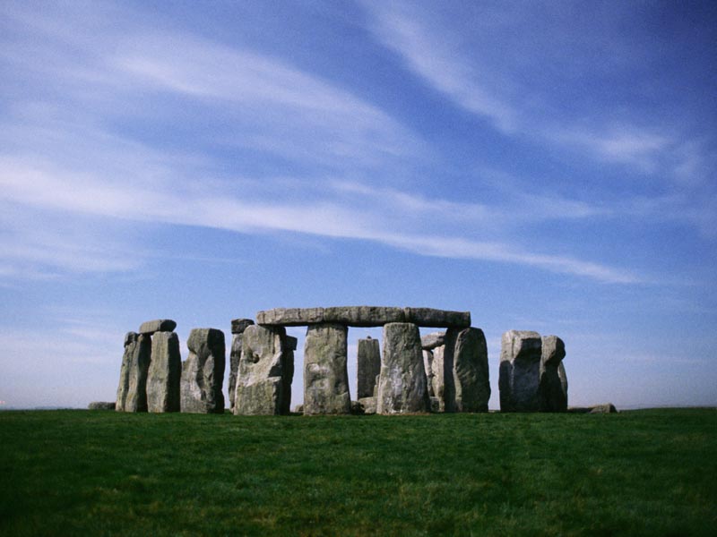 Windows XP Desktop Background: Stonehenge.